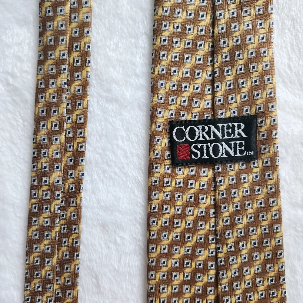 Vintage 90s gold